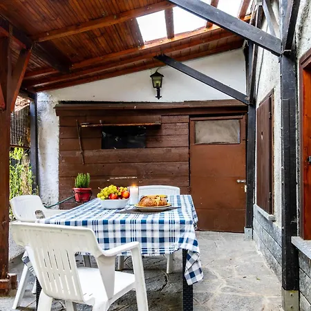 Nuovo Moderno Rustico Sul Maggiore, Vino Fresco, Bbq - La Casa Di Amelia Ferienhaus *