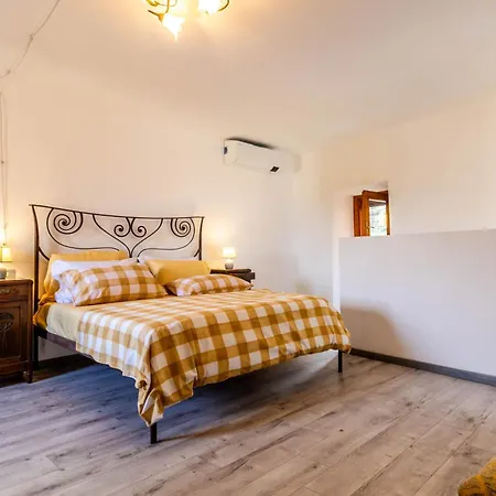 Nuovo Moderno Rustico Sul Lago Maggiore, Vino Fresco, Bbq - La Casa Di Amelia Pisano